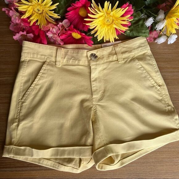 So Juniors’ Favorite Low Rise Chino Midi Short Size 3 Yellow - Picture 1 of 11
